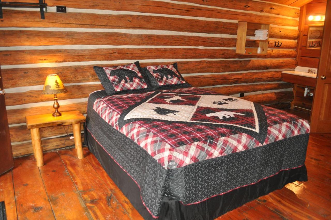 Crooked Creek Guest Ranch Hotel Dubois Exterior photo