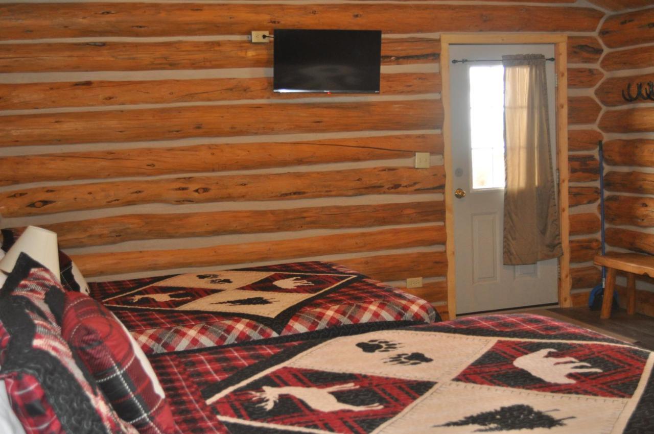 Crooked Creek Guest Ranch Hotel Dubois Exterior photo