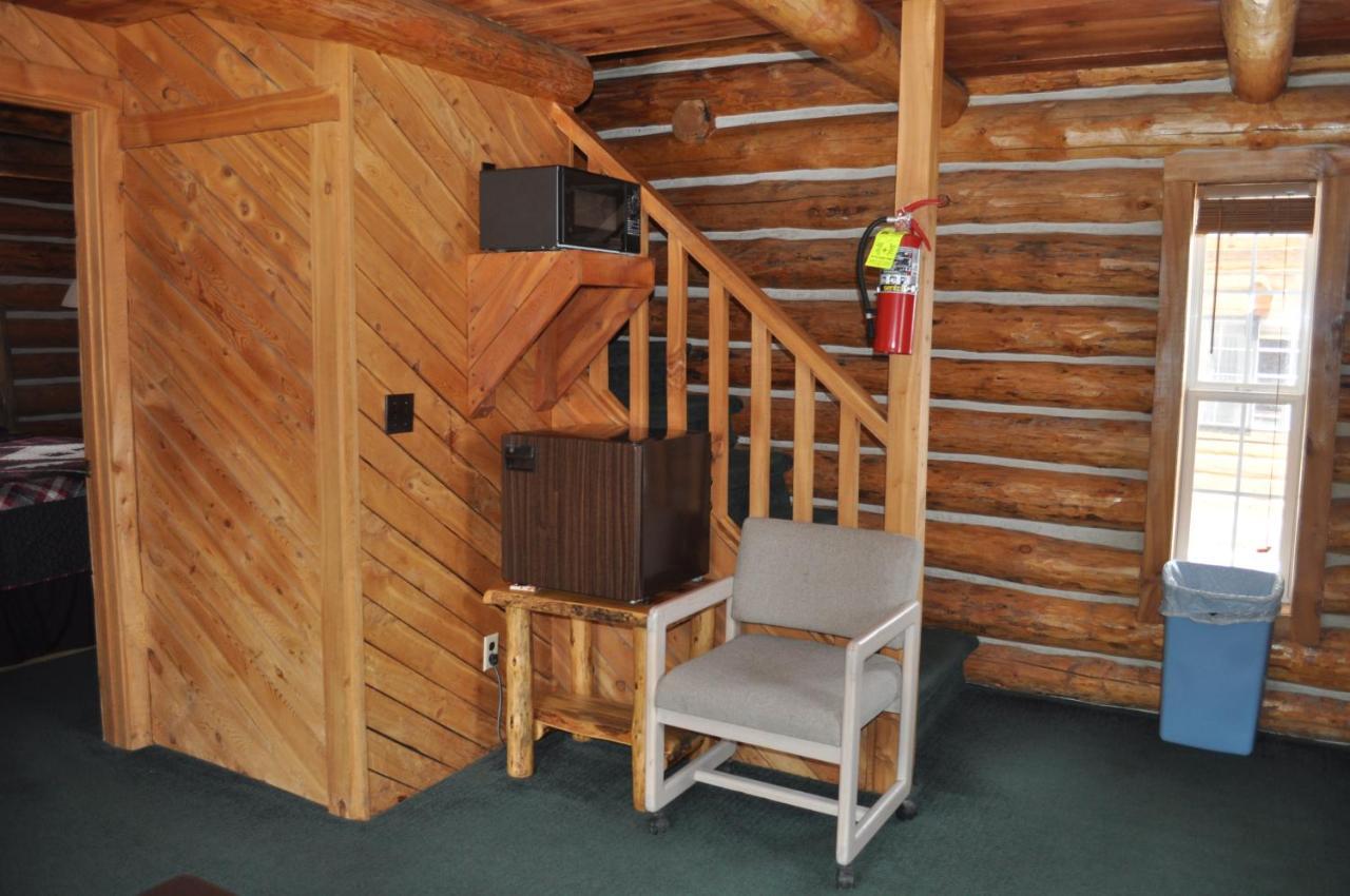 Crooked Creek Guest Ranch Hotel Dubois Exterior photo
